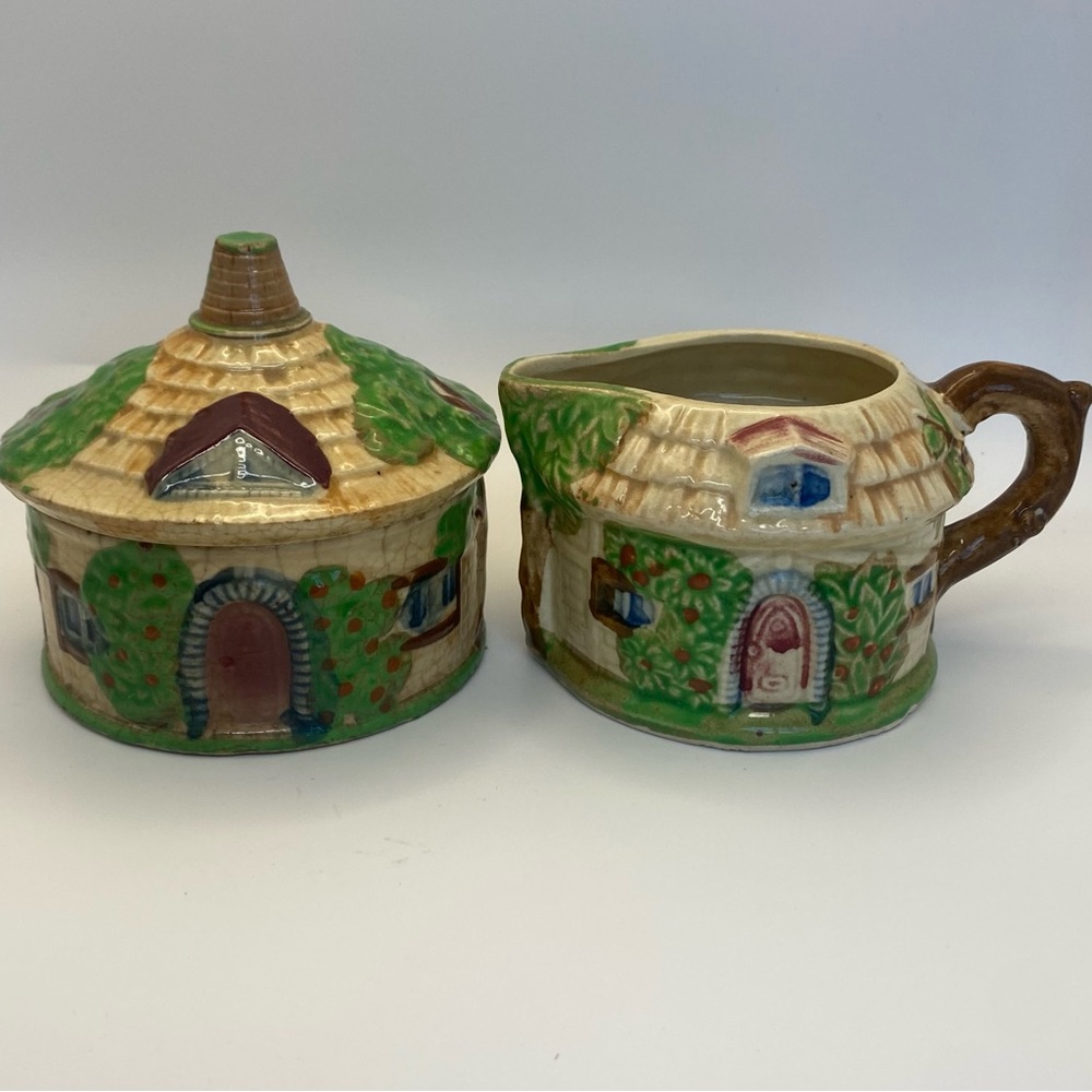 Vintage ceramic cottage ware‎ creamer and sugar